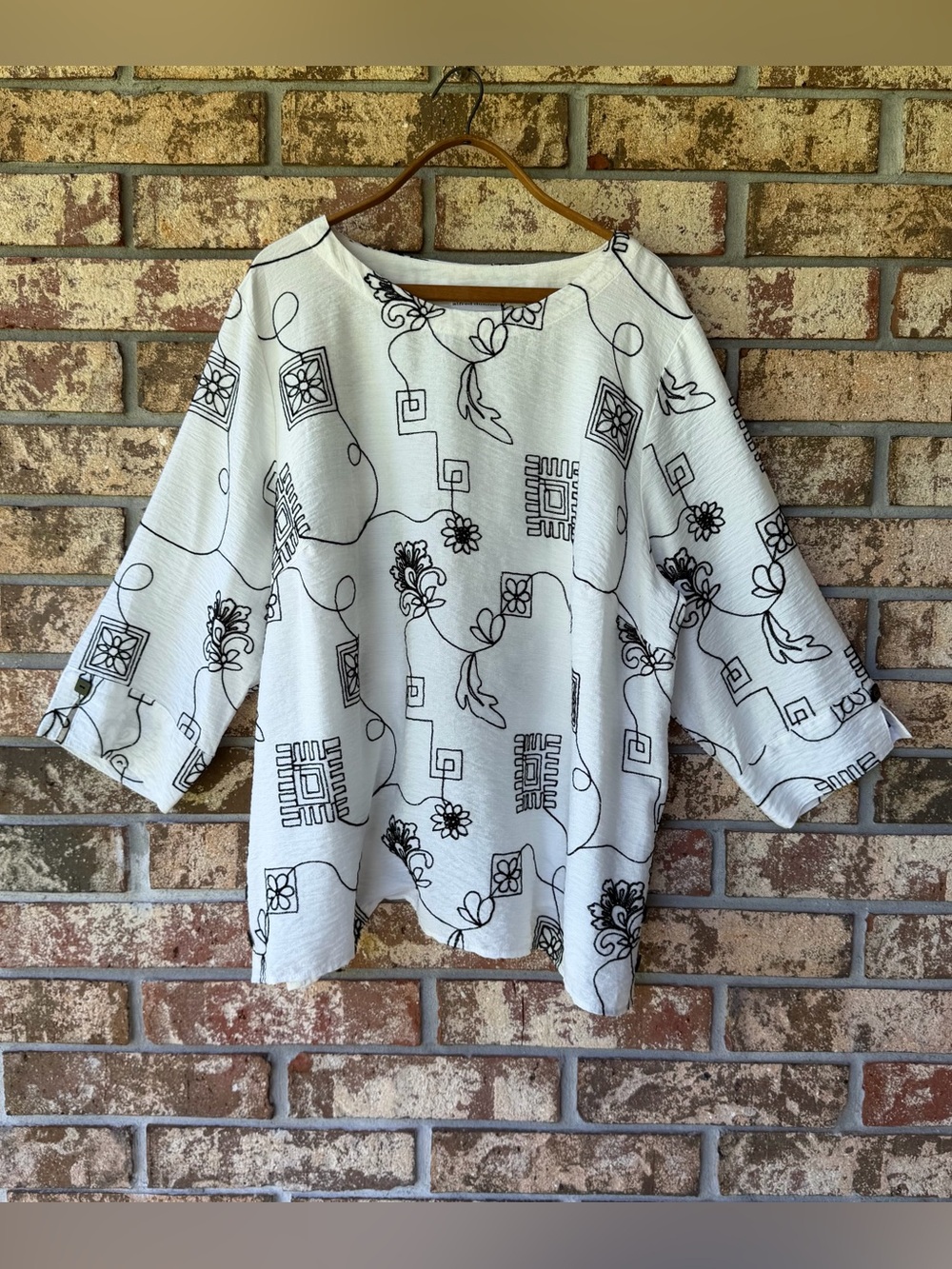 Alfred Dunner Geometric Floral Soutache Embroidered Top Women’s Size 2X Mint!